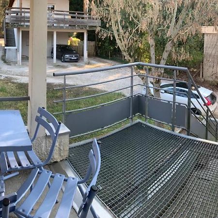 Domene Studio Terrasse Parking Apartment Exterior foto