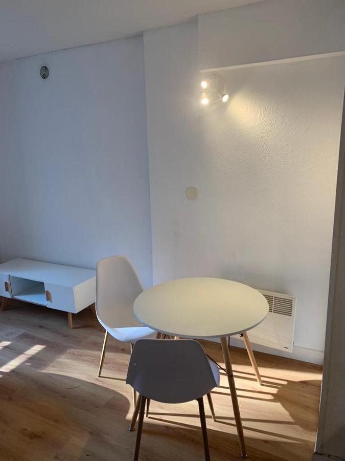 Domene Studio Terrasse Parking Apartment Exterior foto